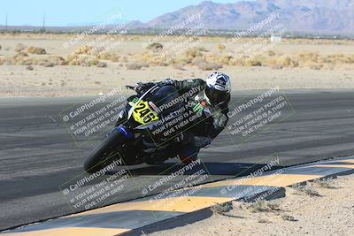 media/Jan-10-2025-CVMA Friday Practice (Fri) [[489e0da257]]/Group 4 and Trackday/Session 2 (Turn 4 Inside)/